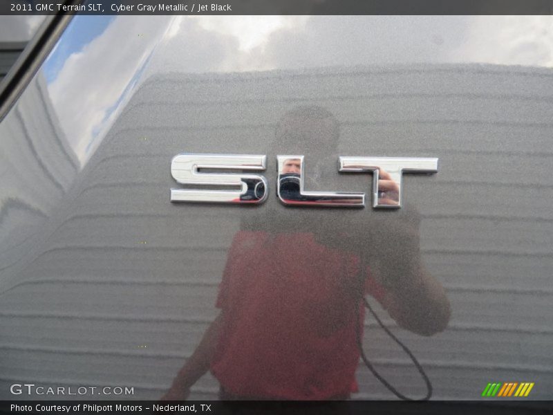 Cyber Gray Metallic / Jet Black 2011 GMC Terrain SLT