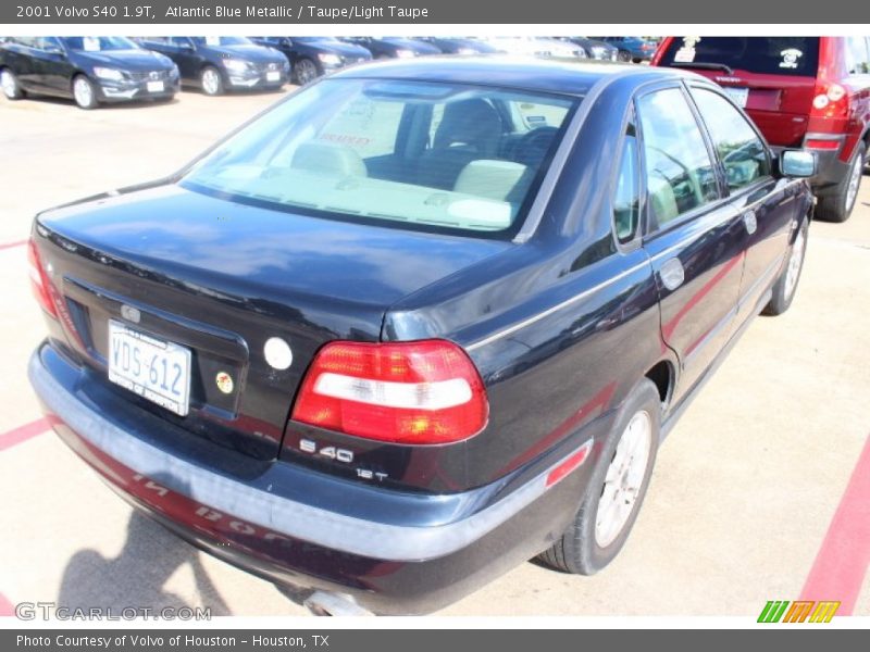 Atlantic Blue Metallic / Taupe/Light Taupe 2001 Volvo S40 1.9T