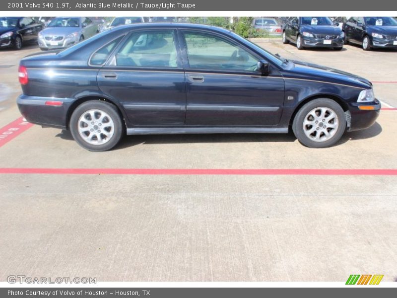 Atlantic Blue Metallic / Taupe/Light Taupe 2001 Volvo S40 1.9T