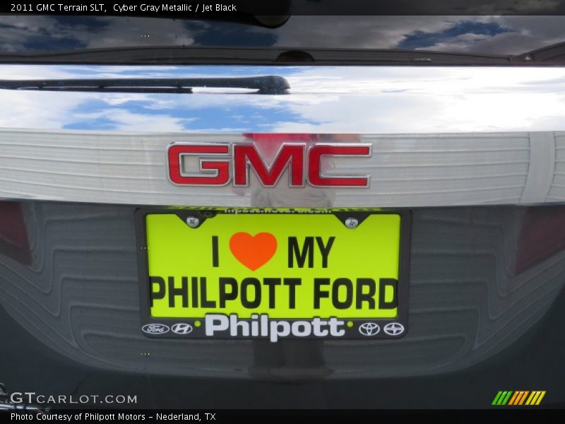 Cyber Gray Metallic / Jet Black 2011 GMC Terrain SLT