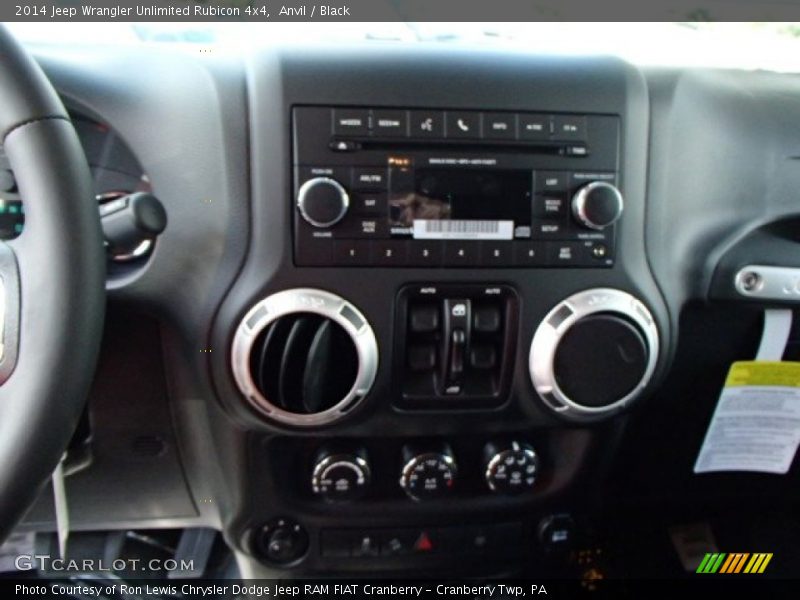 Anvil / Black 2014 Jeep Wrangler Unlimited Rubicon 4x4