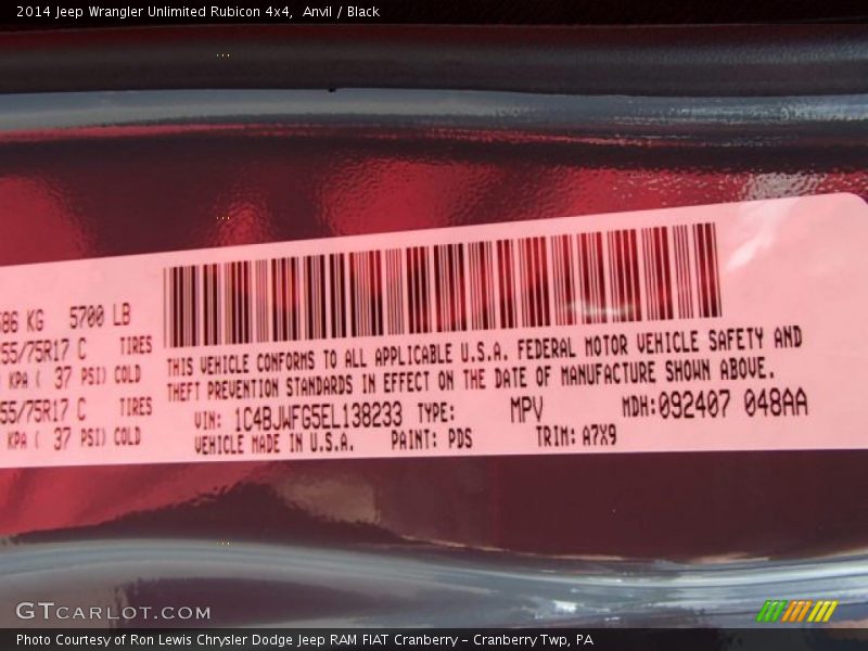 Anvil / Black 2014 Jeep Wrangler Unlimited Rubicon 4x4