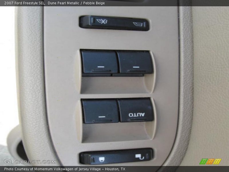 Dune Pearl Metallic / Pebble Beige 2007 Ford Freestyle SEL