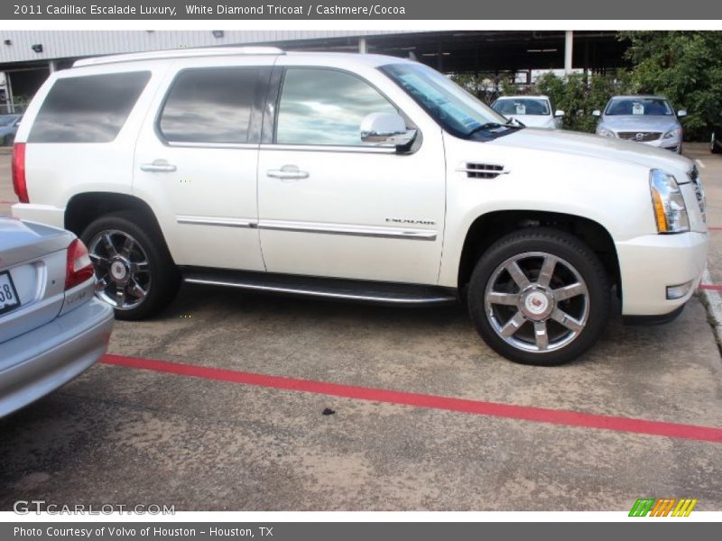 White Diamond Tricoat / Cashmere/Cocoa 2011 Cadillac Escalade Luxury
