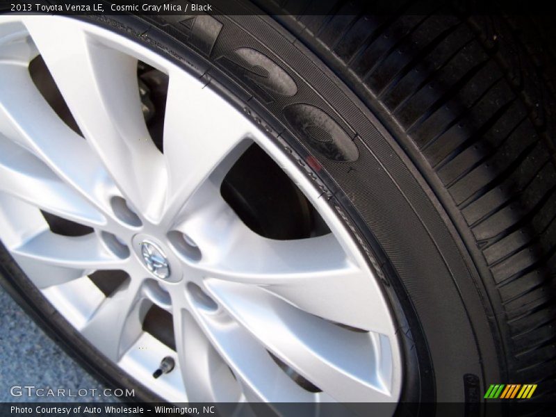 Cosmic Gray Mica / Black 2013 Toyota Venza LE
