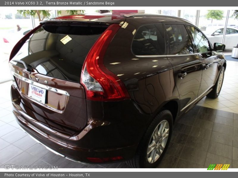 Terra Bronze Metallic / Sandstone Beige 2014 Volvo XC60 3.2