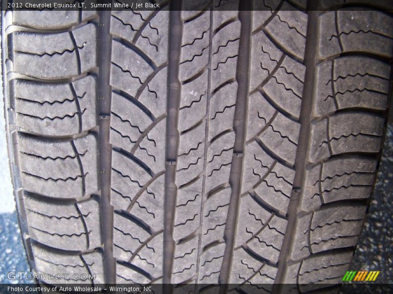 Summit White / Jet Black 2012 Chevrolet Equinox LT