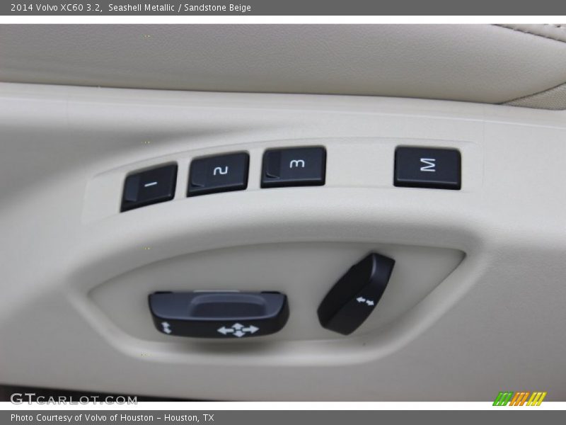Seashell Metallic / Sandstone Beige 2014 Volvo XC60 3.2