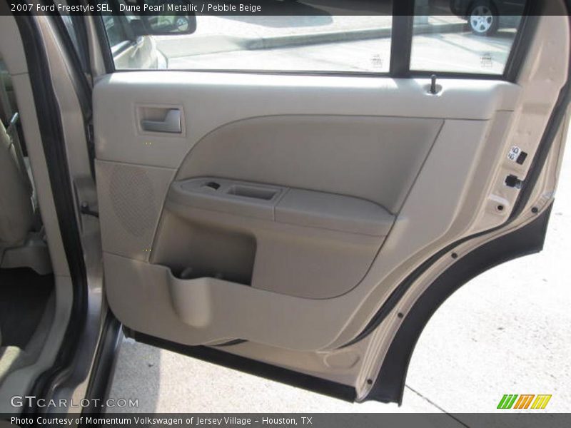 Dune Pearl Metallic / Pebble Beige 2007 Ford Freestyle SEL