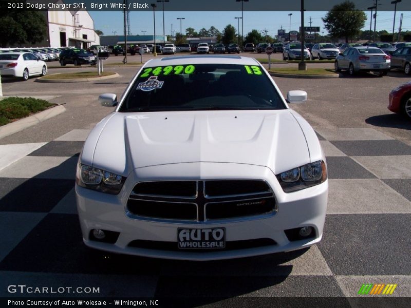 Bright White / Black 2013 Dodge Charger SXT