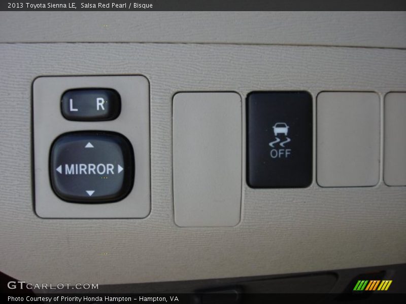 Salsa Red Pearl / Bisque 2013 Toyota Sienna LE