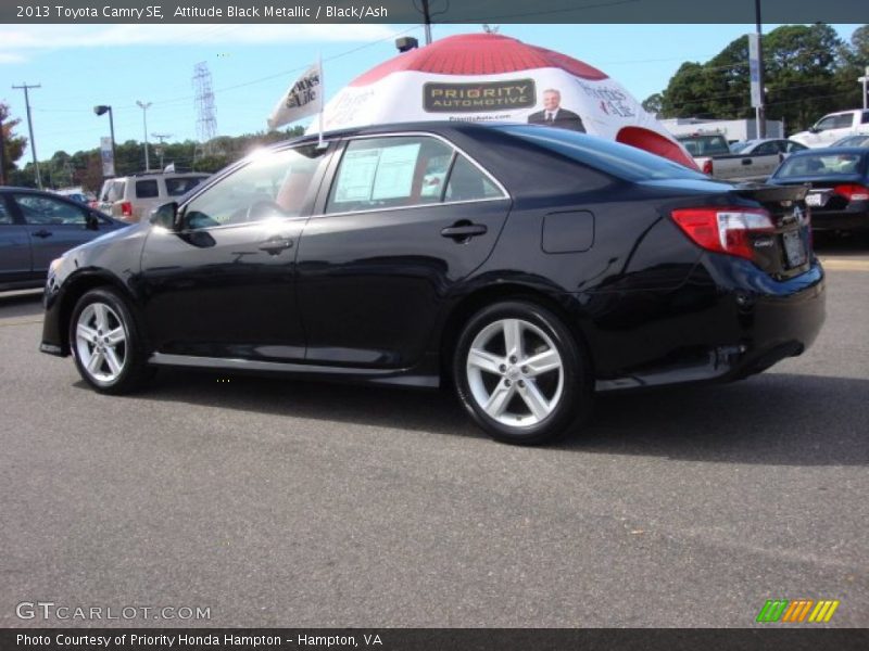 Attitude Black Metallic / Black/Ash 2013 Toyota Camry SE