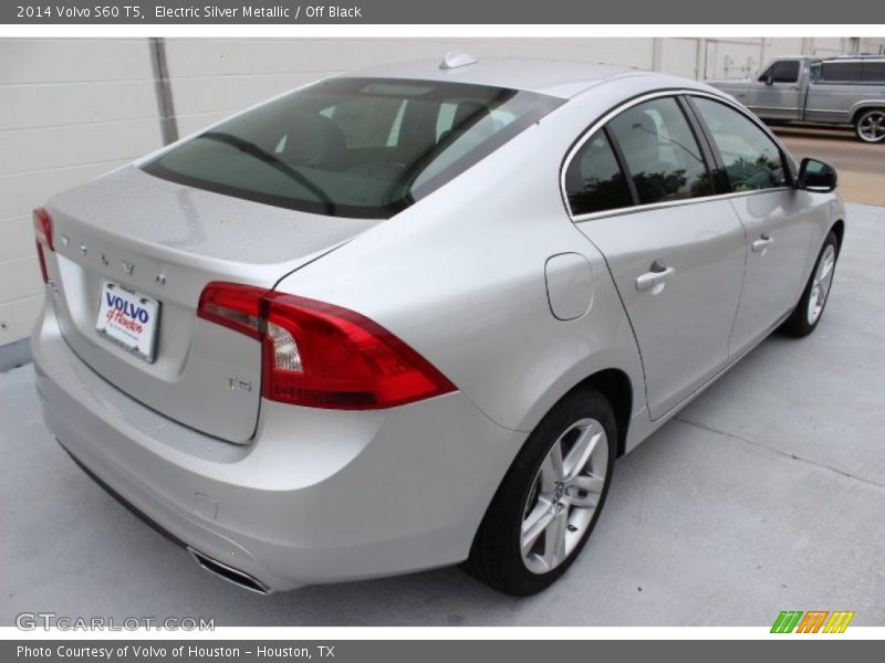 Electric Silver Metallic / Off Black 2014 Volvo S60 T5