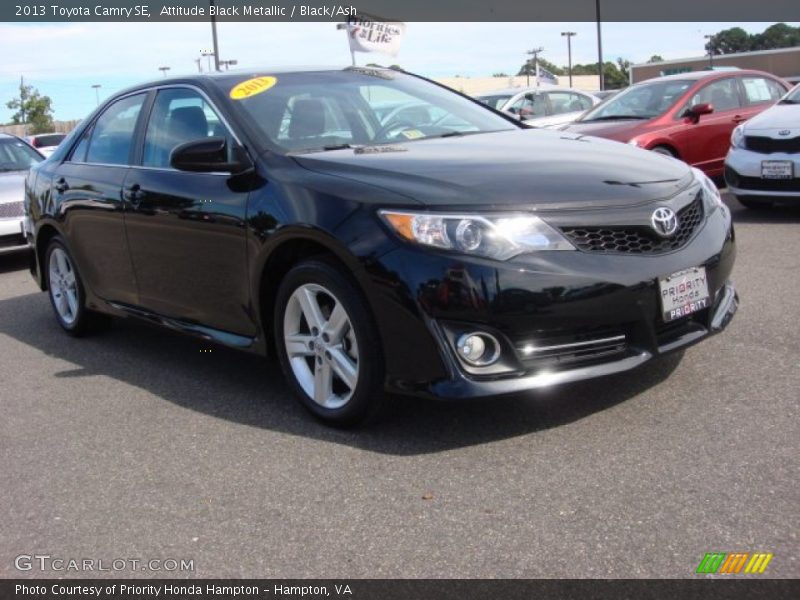 Attitude Black Metallic / Black/Ash 2013 Toyota Camry SE