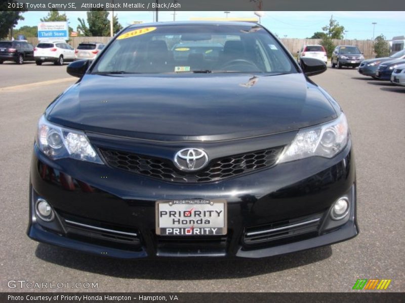 Attitude Black Metallic / Black/Ash 2013 Toyota Camry SE