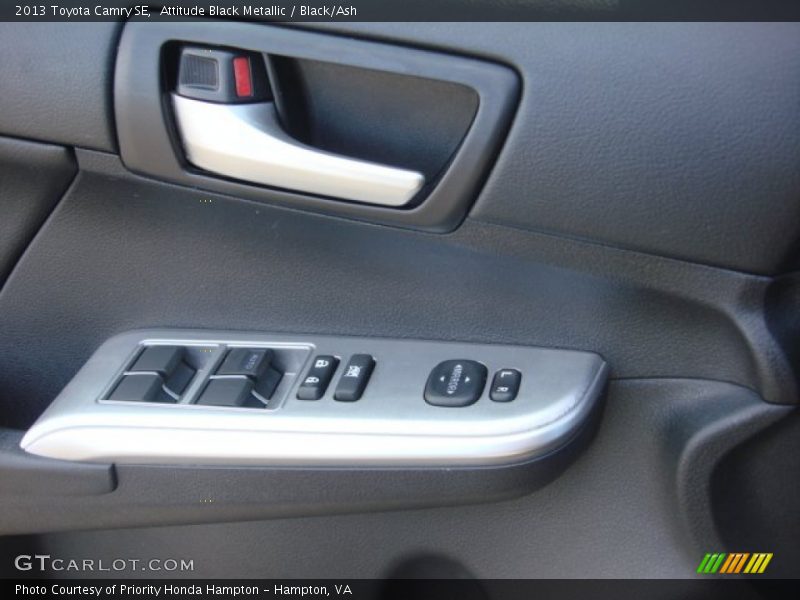 Attitude Black Metallic / Black/Ash 2013 Toyota Camry SE