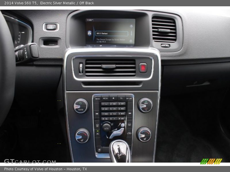 Electric Silver Metallic / Off Black 2014 Volvo S60 T5