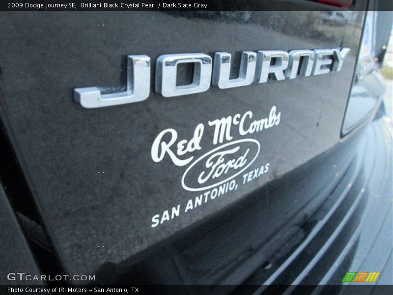 Brilliant Black Crystal Pearl / Dark Slate Gray 2009 Dodge Journey SE