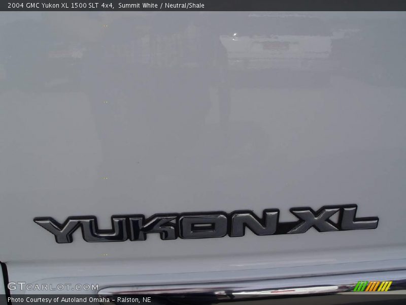 Summit White / Neutral/Shale 2004 GMC Yukon XL 1500 SLT 4x4