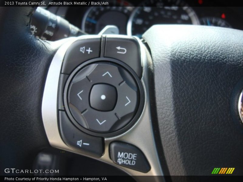 Attitude Black Metallic / Black/Ash 2013 Toyota Camry SE