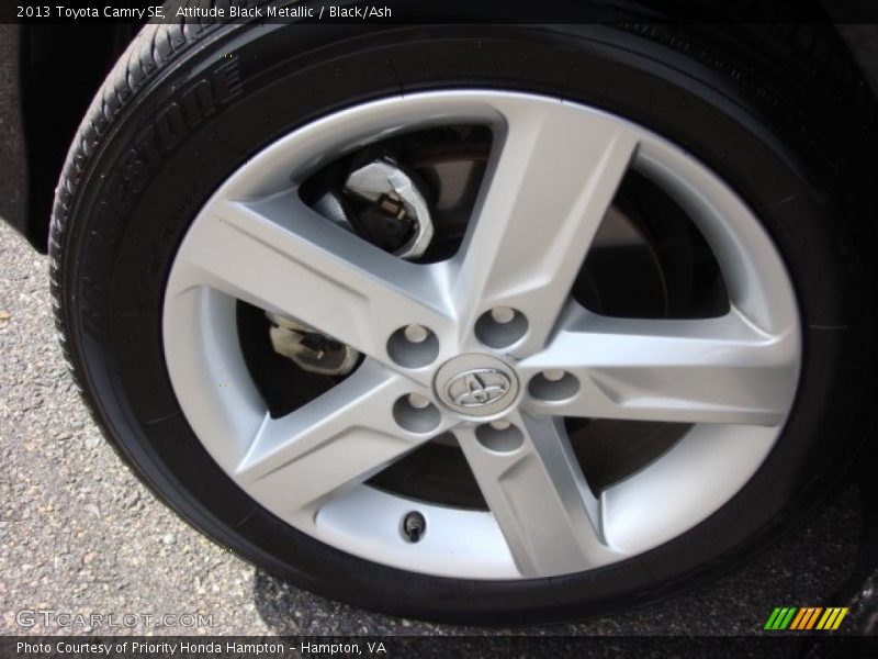 Attitude Black Metallic / Black/Ash 2013 Toyota Camry SE