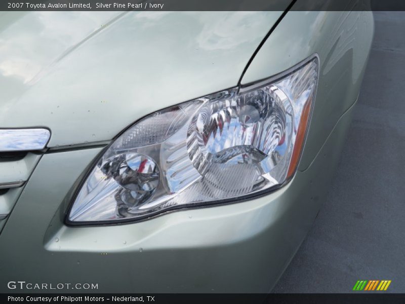 Silver Pine Pearl / Ivory 2007 Toyota Avalon Limited