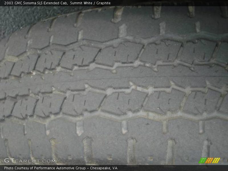 Summit White / Graphite 2003 GMC Sonoma SLS Extended Cab