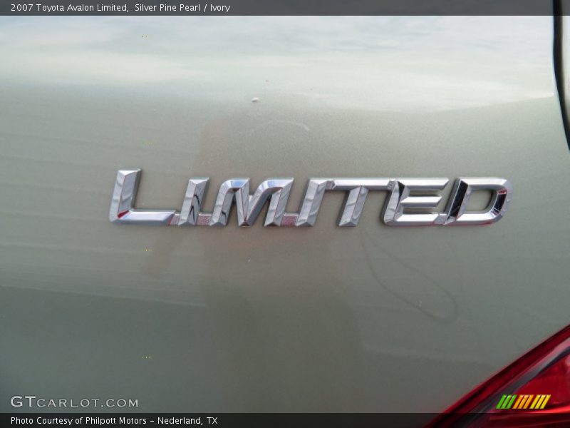 Silver Pine Pearl / Ivory 2007 Toyota Avalon Limited