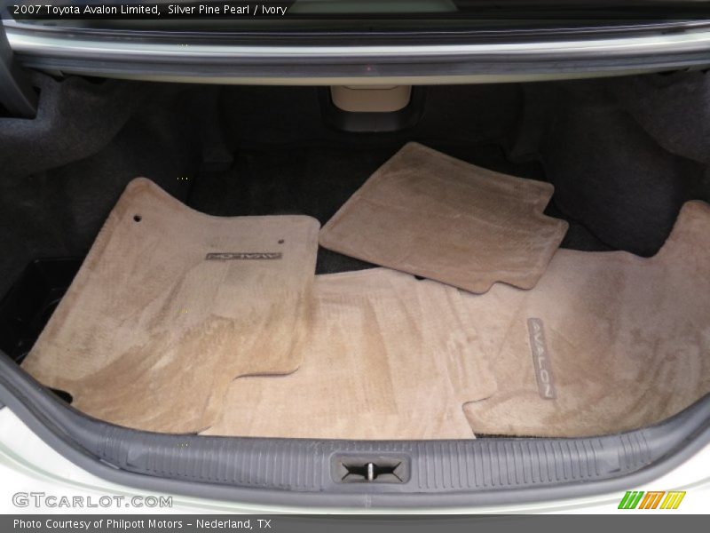 Silver Pine Pearl / Ivory 2007 Toyota Avalon Limited