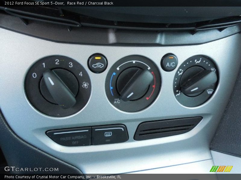Race Red / Charcoal Black 2012 Ford Focus SE Sport 5-Door