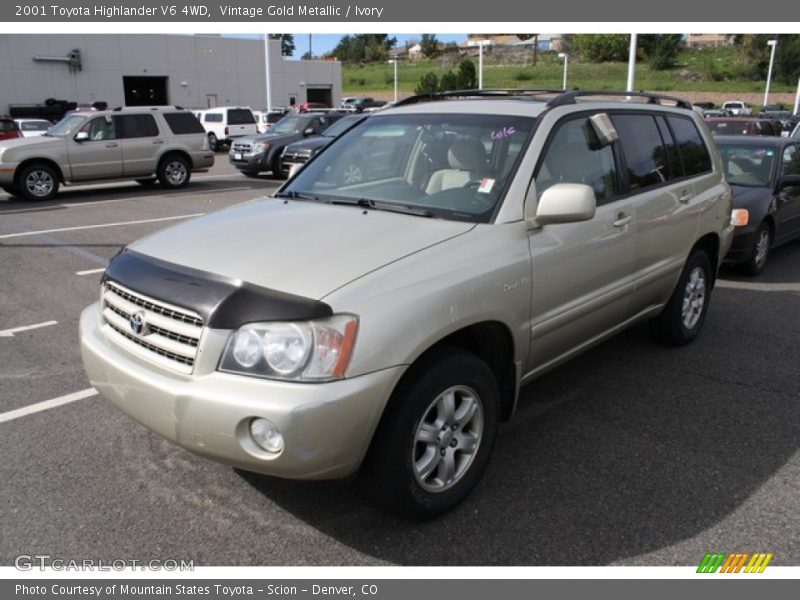 Vintage Gold Metallic / Ivory 2001 Toyota Highlander V6 4WD