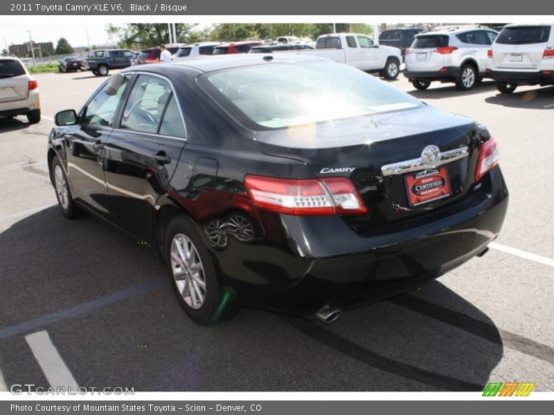 Black / Bisque 2011 Toyota Camry XLE V6