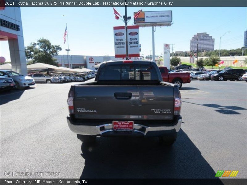 Magnetic Gray Metallic / Graphite Gray 2011 Toyota Tacoma V6 SR5 PreRunner Double Cab