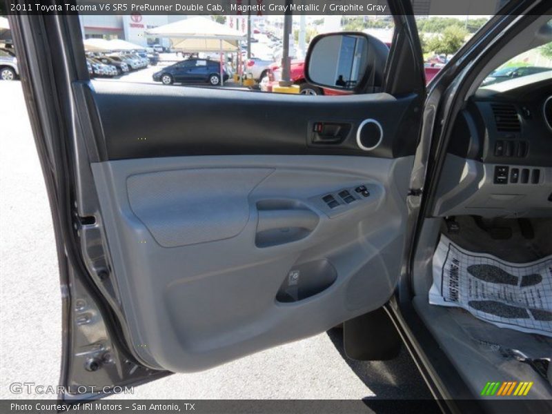 Magnetic Gray Metallic / Graphite Gray 2011 Toyota Tacoma V6 SR5 PreRunner Double Cab
