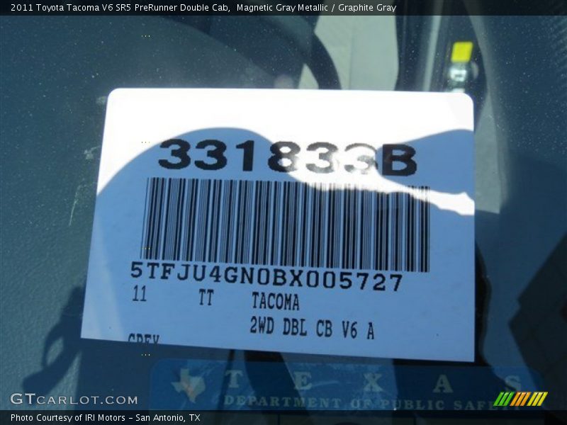Magnetic Gray Metallic / Graphite Gray 2011 Toyota Tacoma V6 SR5 PreRunner Double Cab