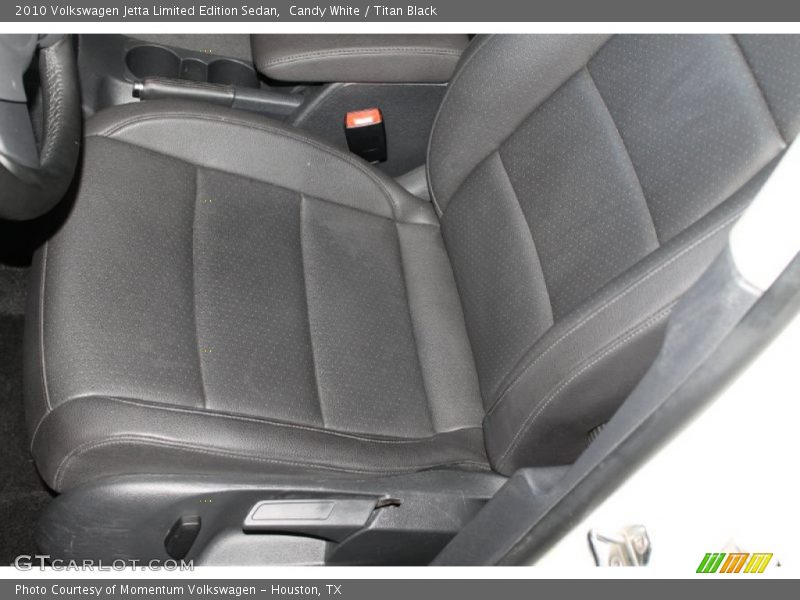 Candy White / Titan Black 2010 Volkswagen Jetta Limited Edition Sedan
