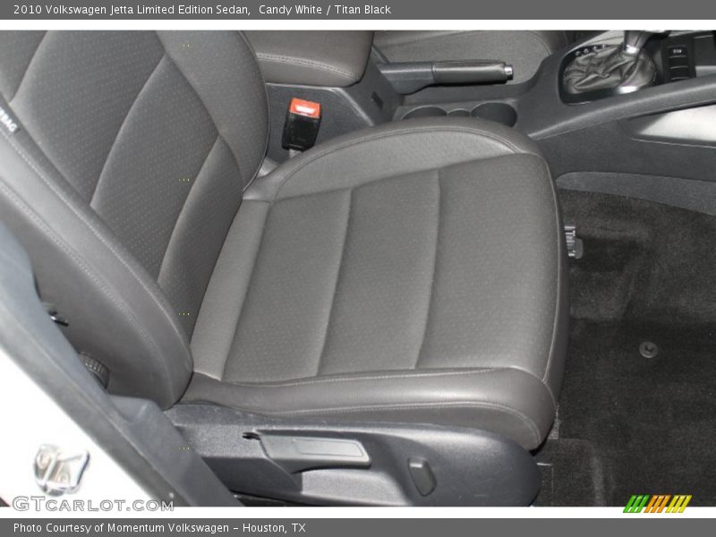 Candy White / Titan Black 2010 Volkswagen Jetta Limited Edition Sedan