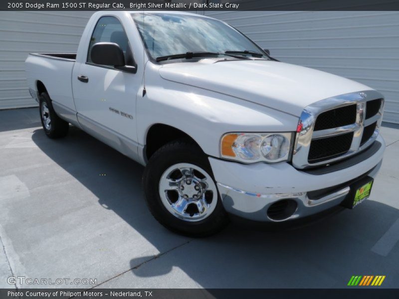 Bright Silver Metallic / Dark Slate Gray 2005 Dodge Ram 1500 ST Regular Cab