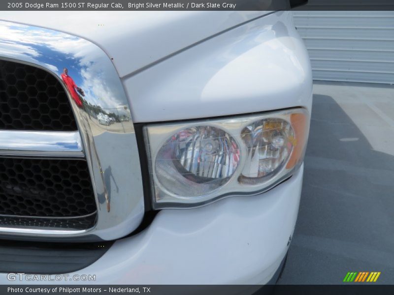 Bright Silver Metallic / Dark Slate Gray 2005 Dodge Ram 1500 ST Regular Cab