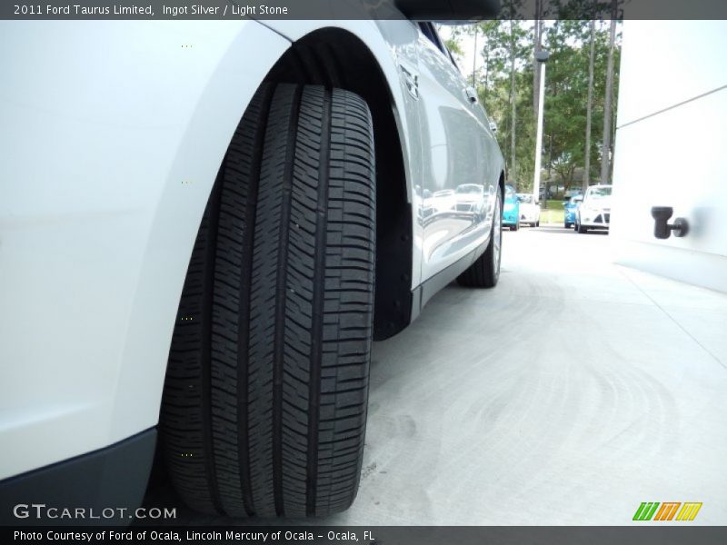 Ingot Silver / Light Stone 2011 Ford Taurus Limited