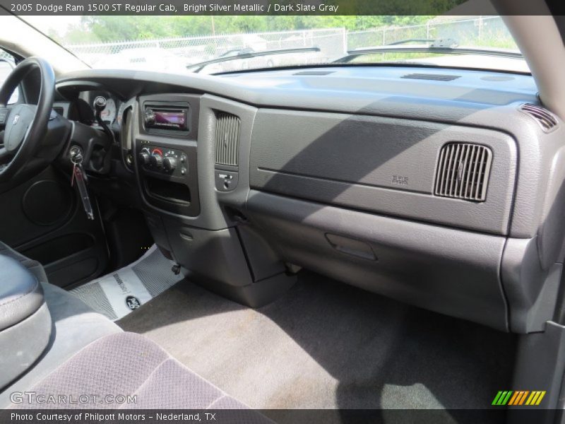 Bright Silver Metallic / Dark Slate Gray 2005 Dodge Ram 1500 ST Regular Cab
