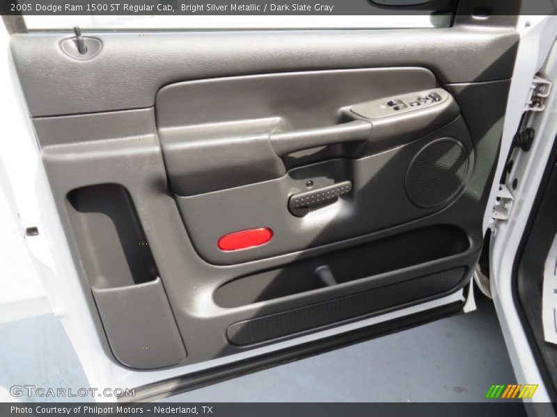 Bright Silver Metallic / Dark Slate Gray 2005 Dodge Ram 1500 ST Regular Cab