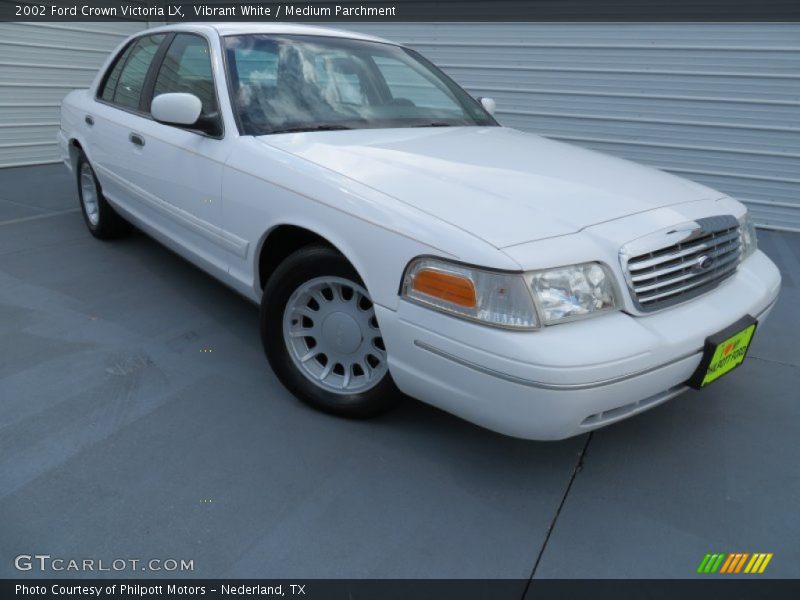 Vibrant White / Medium Parchment 2002 Ford Crown Victoria LX