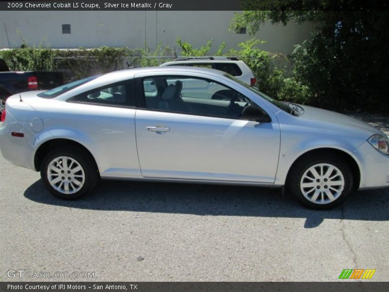 Silver Ice Metallic / Gray 2009 Chevrolet Cobalt LS Coupe
