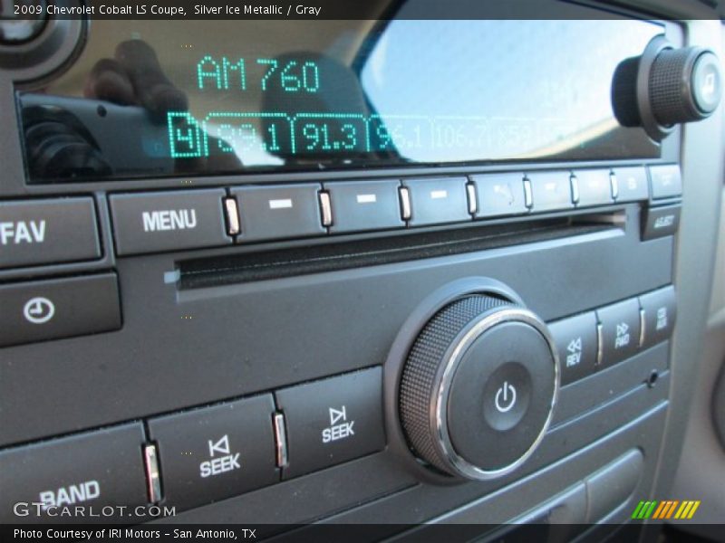 Silver Ice Metallic / Gray 2009 Chevrolet Cobalt LS Coupe