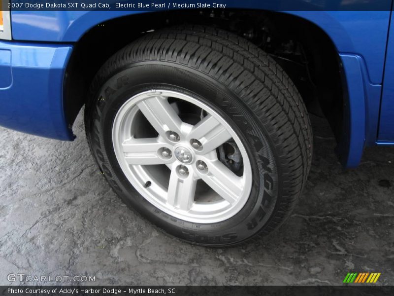 Electric Blue Pearl / Medium Slate Gray 2007 Dodge Dakota SXT Quad Cab
