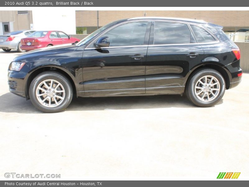 Brilliant Black / Black 2010 Audi Q5 3.2 quattro