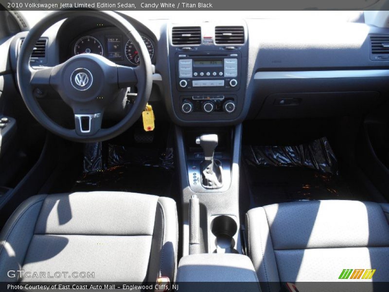 Candy White / Titan Black 2010 Volkswagen Jetta Limited Edition Sedan