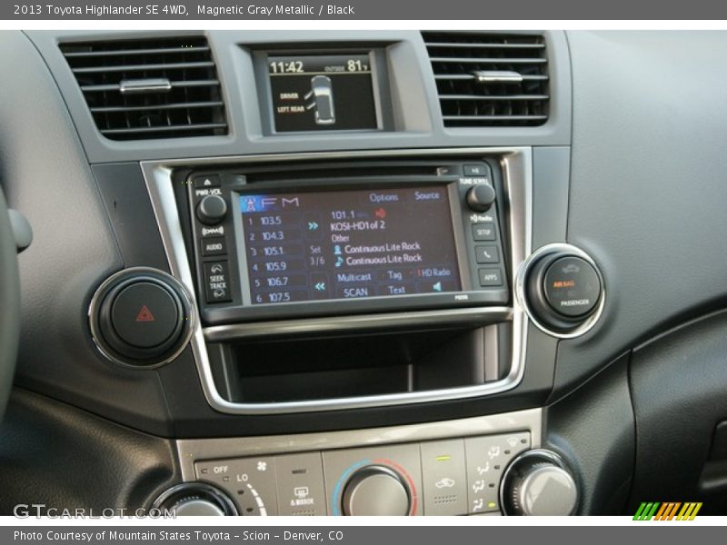Magnetic Gray Metallic / Black 2013 Toyota Highlander SE 4WD