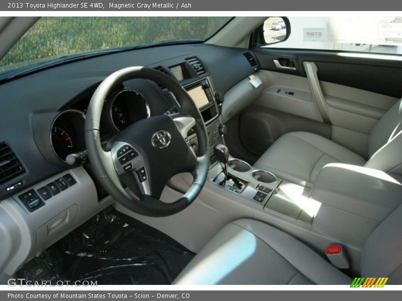 Magnetic Gray Metallic / Ash 2013 Toyota Highlander SE 4WD